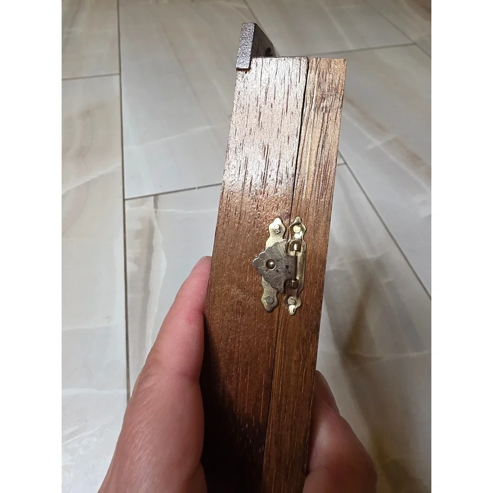 Vintage Wooden Key Holder Box Wall Mount Stained Glass Style House 3 Hooks 6in - Picture 6 of 16